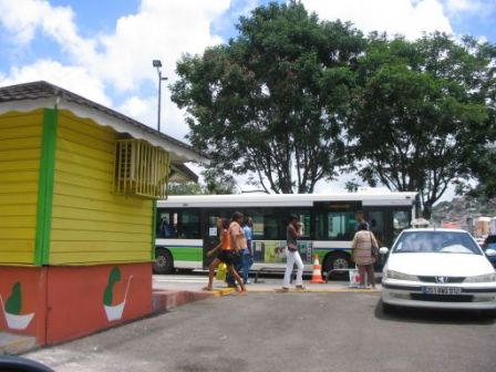 Bus Mozaic de Fort de France, août 2009 Bus Mozaic de Fort de France