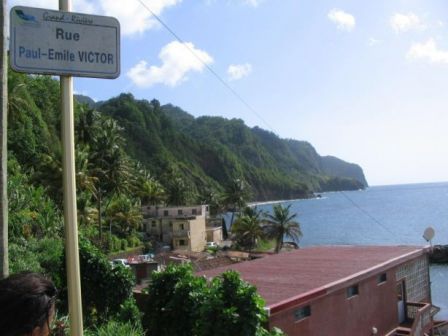 Bourg côté port de pêche Grand Riviere